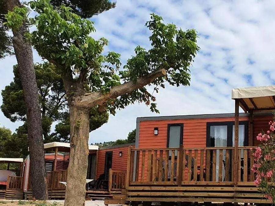 Camping de Ceyreste - Mobilhome 6 personnes - Mobil-Home En Vau 4 Pièces 6 Personnes Climatisé + Tv in Ceyreste, Région de Marseille