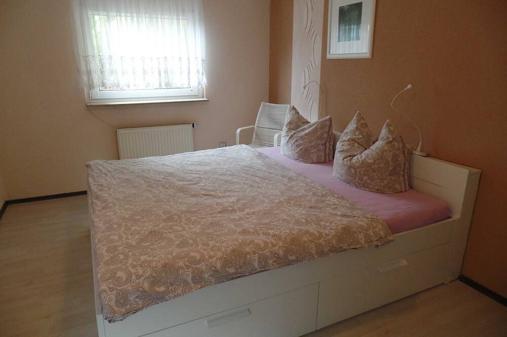 Entire apartment, Logis 1 - Logis am Park in Dessau, Dessau-Wörlitz Gartenreich