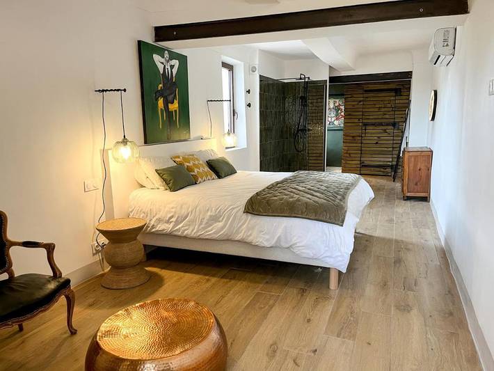 Chambre d’hôte pour 2 personnes, avec piscine ainsi que vue et jardin, animaux acceptés à Gargas - 4