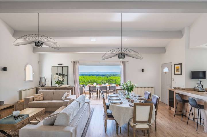 Location de vacances pour 8 personnes, avec jardin et piscine, adapté aux familles à Noves - 3