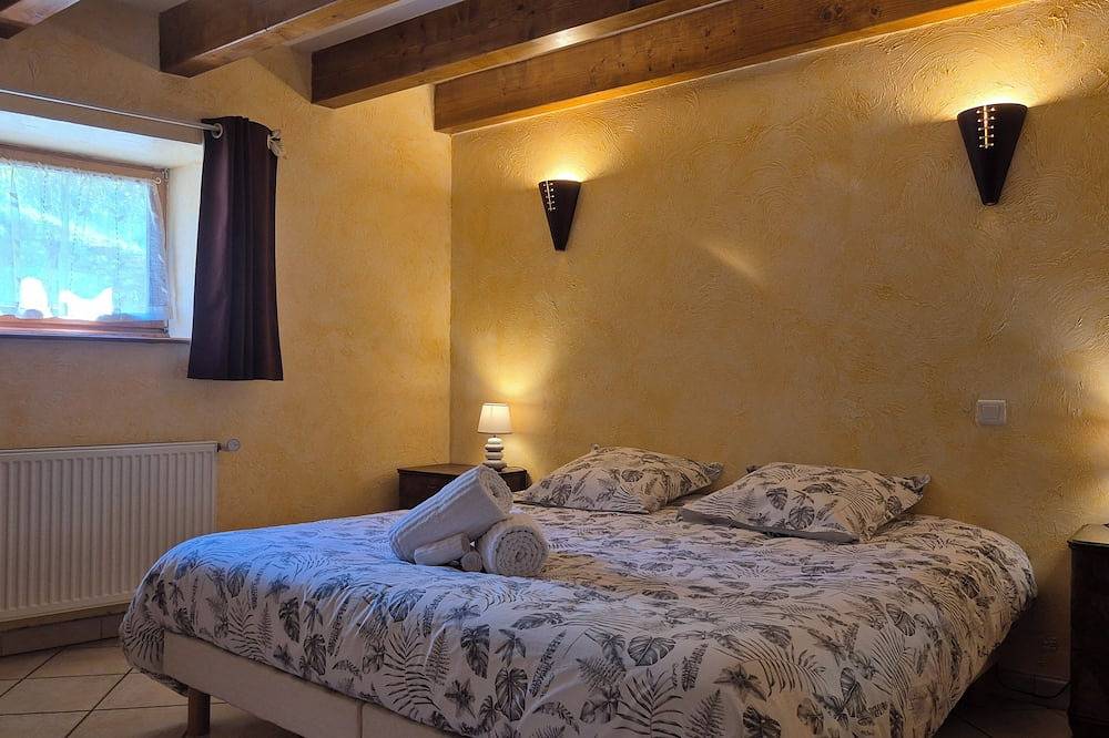 Typisches Landhaus - Mondon in Rougement, Doubs