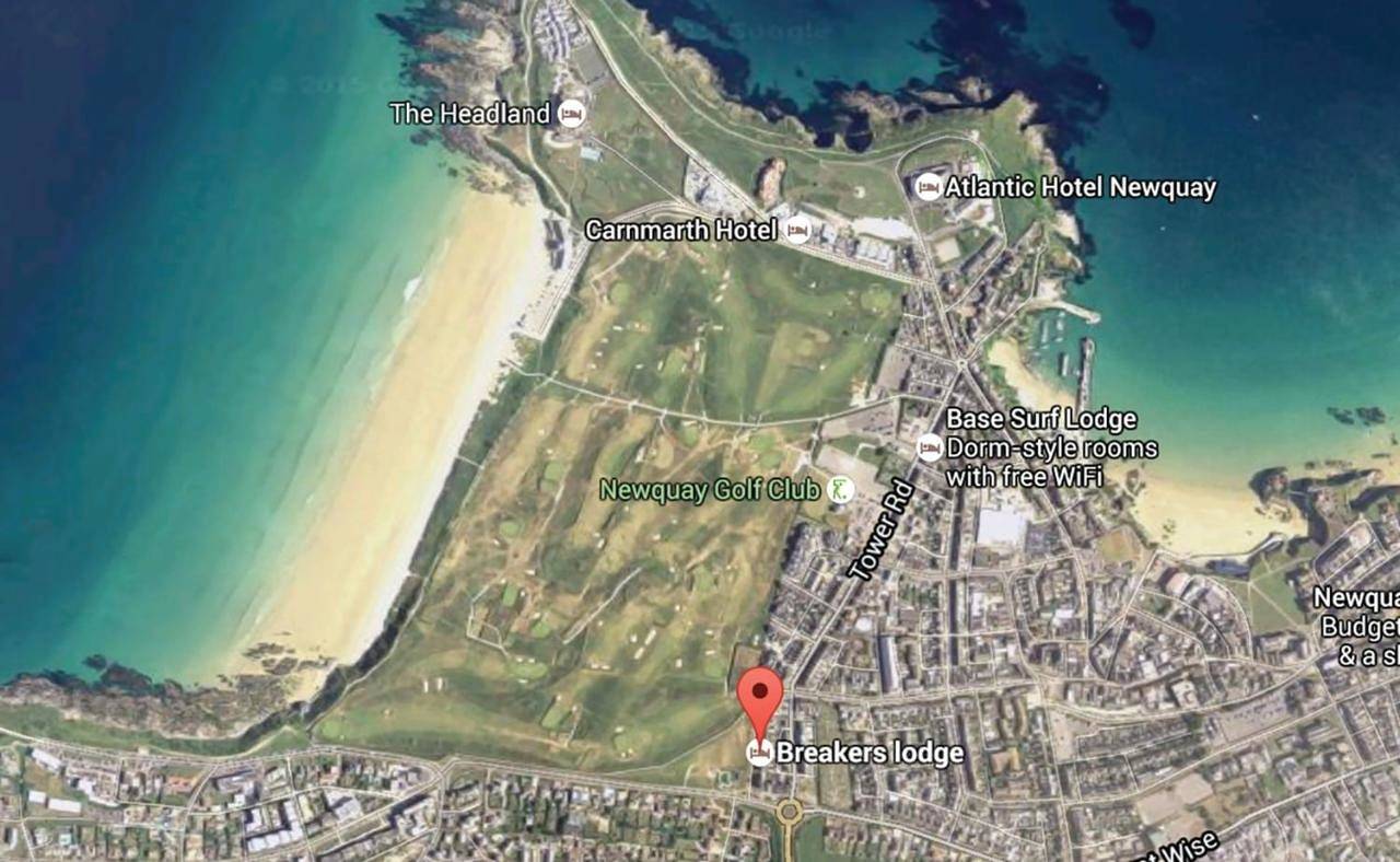 Twin Room Shared Bathroom with Sea View in Newquay, Cornwall