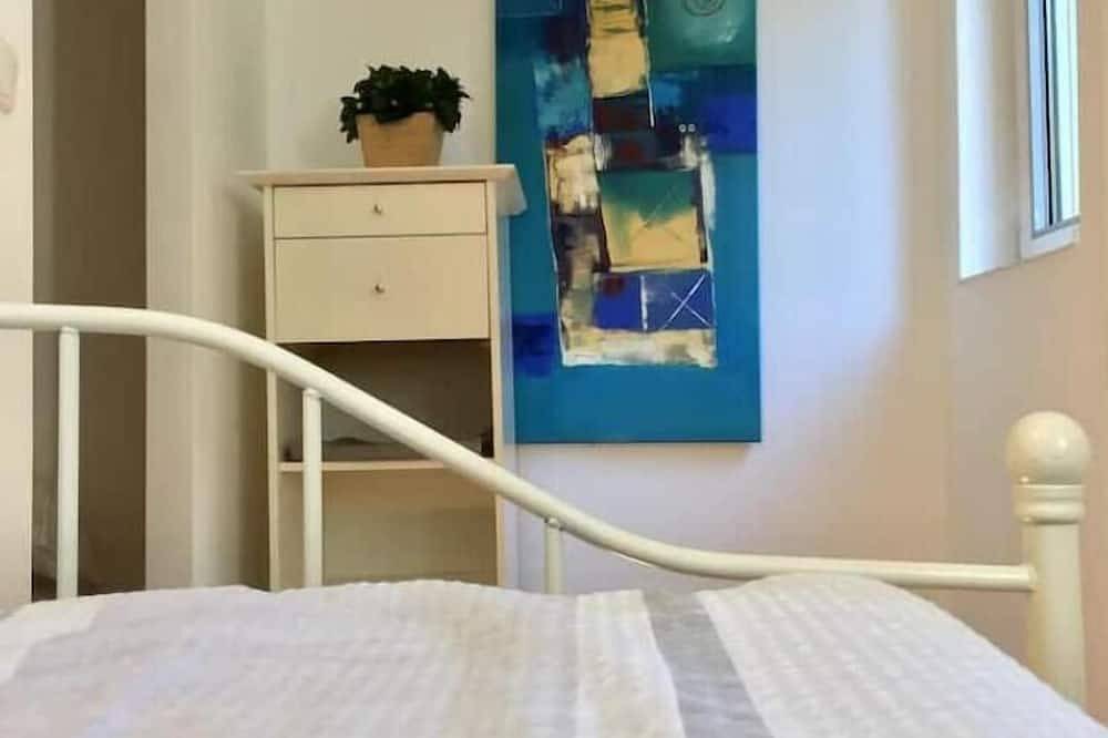 Ganze Wohnung, Ferienhaus am Wasser - citynah in Spandau, Berlin