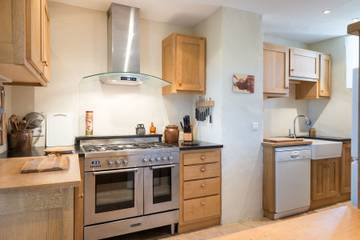 Villa for 8 People in Auzits, Aveyron, Photo 3