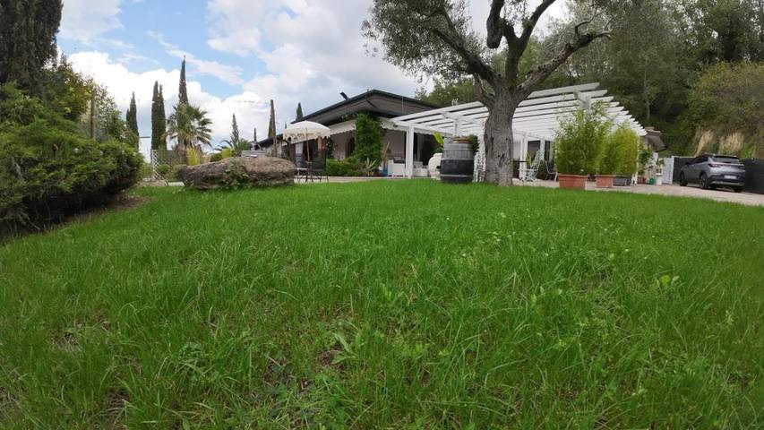 B&b per 7 persone, con Terrazza e Giardino nonché Panorama a Benevento