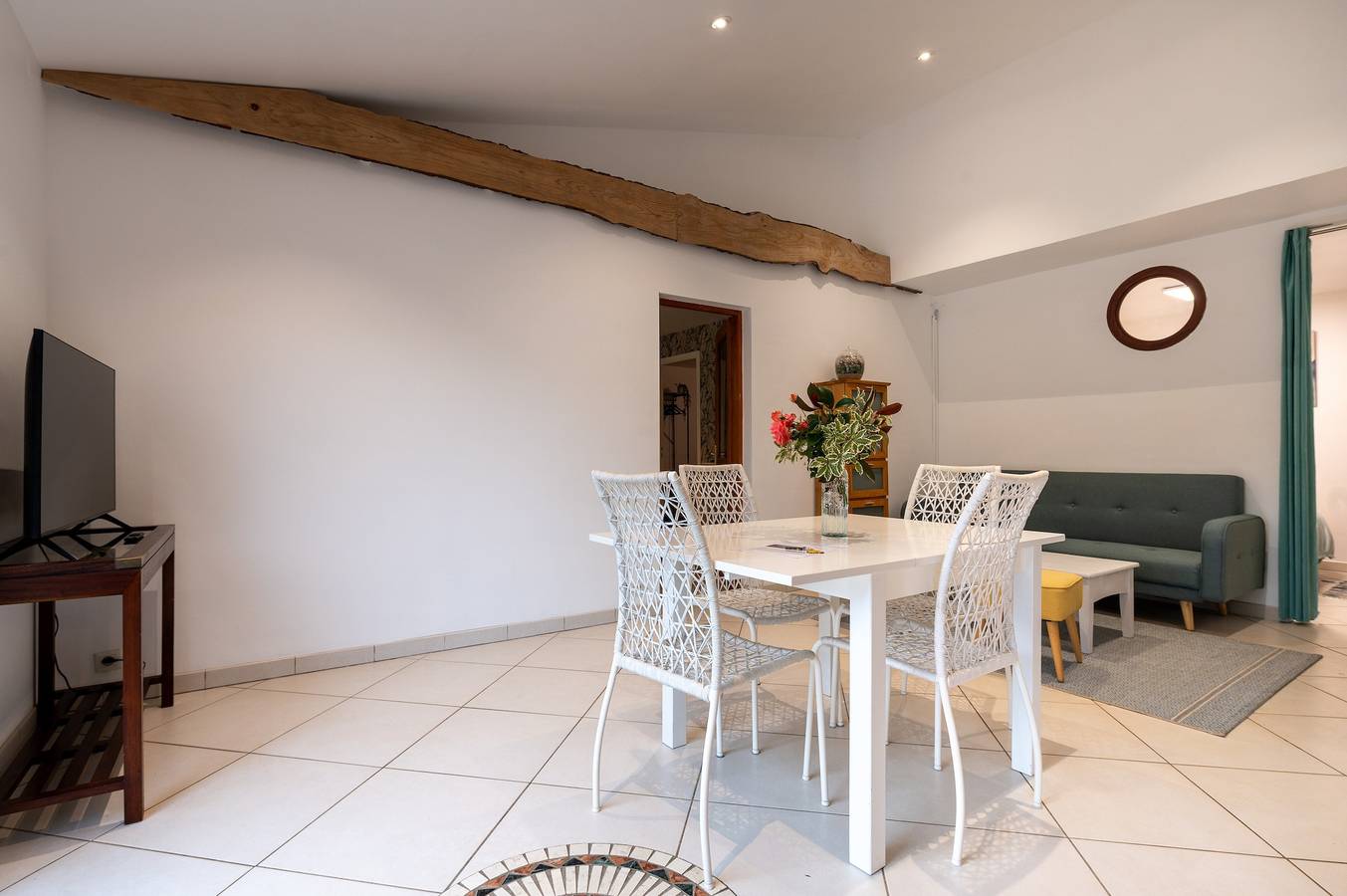 Entire apartment, L'Abri de Mary on the Rhuys Peninsula in Saint-Gildas-de-Rhuys, Côte des Mégalithes