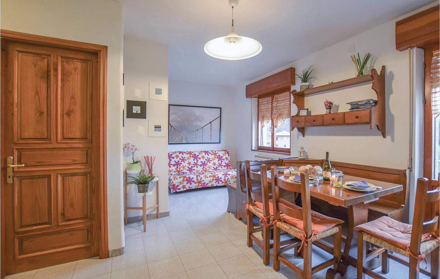 Ganze Ferienwohnung, Appartement am Pool mit Parkplatz & WiFi in Fivizzano, Nationalpark Toskanisch-Emilianischer Apennin