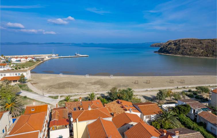 Gemütliche Ferienwohnung mit Terrasse, WLAN und Strandzugang – 700 m von Bok entfernt in Susak