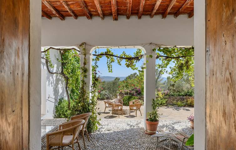 Appartement confortable avec piscine, cuisine et parking près de la ferme La Granja in Buscastell, Sant Antoni de Portmany