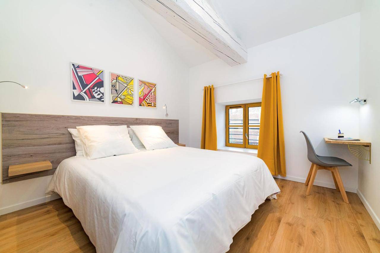 Appartement entier, Two-Bedroom Apartment in Tournus, Région de Mâcon
