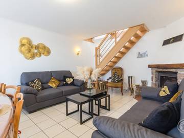 Gîte pour 8 personnes, avec jardin, animaux acceptés à Montmartin-sur-Mer
