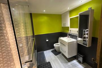 Vacation Rental for 9 Guests in Aberdeen, Aberdeenshire, Picture 1