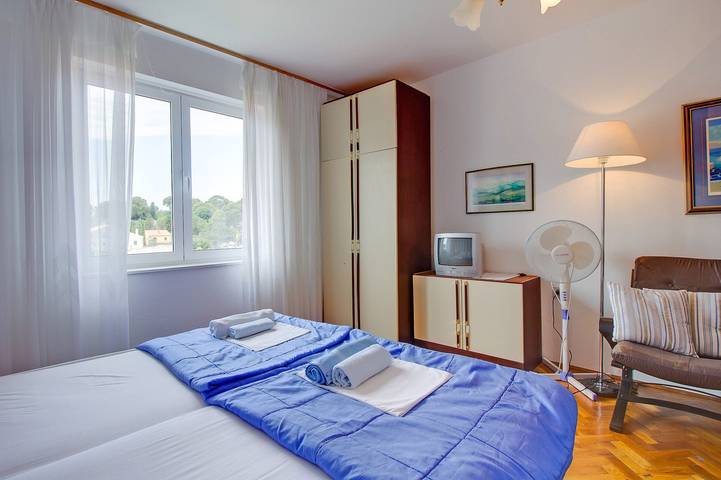 Room Milka in Veli Losinj, Lošinj (Kvarner Bucht)