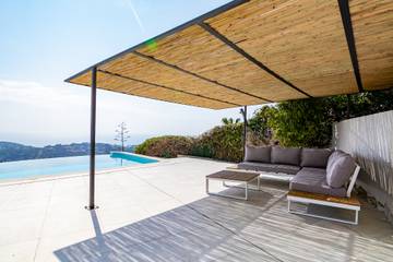 Villa for 12 Guests in Lloret de Mar, Costa Brava, Picture 3