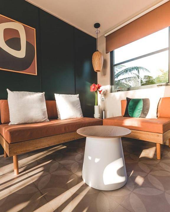 Camping pour 7 personnes, avec jardin et piscine ainsi que bassin pour enfant et jacuzzi, animaux acceptés à Sainte-Marie-la-Mer - 4