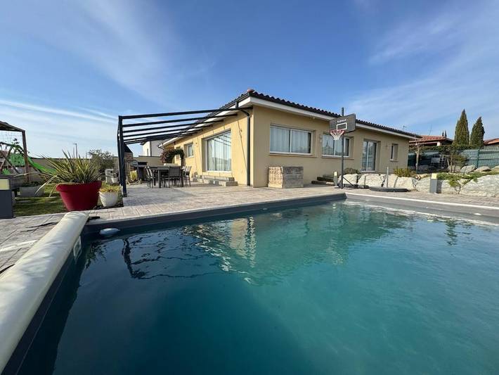 Chalet para 6 personas, con piscina y jardín - 1