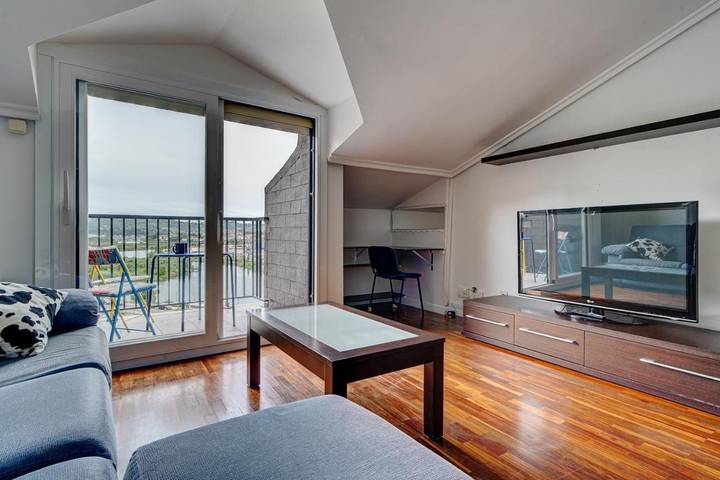 Appartement de vacances pour 4 personnes, avec Balcon ainsi que Terrasse et Vue