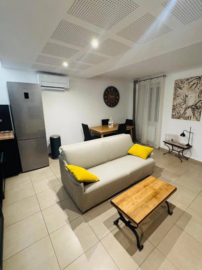 Appartement entier, Two-Bedroom Apartment in Hyeres, Parc national de Port-Cros