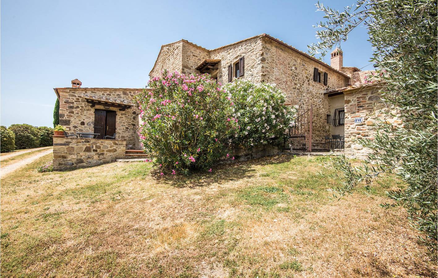 Ganze Ferienwohnung, Ruhige 70m² Wohnung mit Pool & Feuerstelle! in Radicondoli, Siena Provinz
