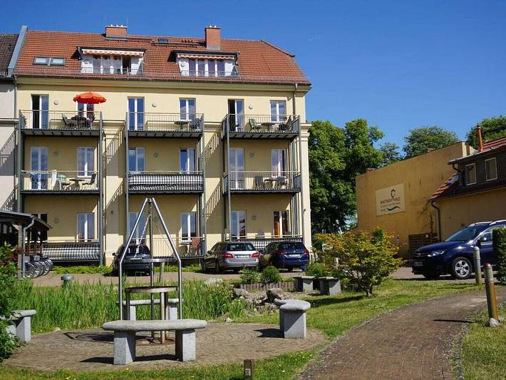 Ferienhaus für 2 Personen, mit Balkon und Sauna sowie Seeblick
