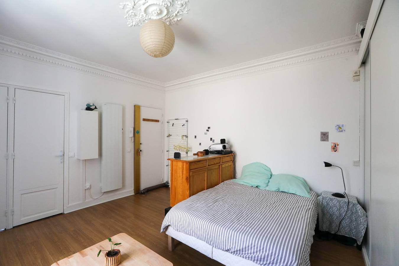 Ganzes Studio, Bright studio 10 minutes by subway from Paris in Pantin, Seine-Saint-Denis