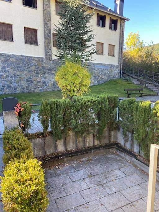 Casa rural para 8 personas, con vistas además de piscina y jardín en Valle de Tena - 4