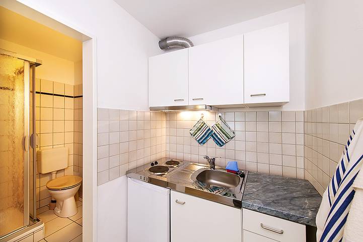 Ganze Ferienwohnung, Gästezimmer Reinsch - Doppelzimmer mit Dusche/Wc in Weimar, Weimarer Land