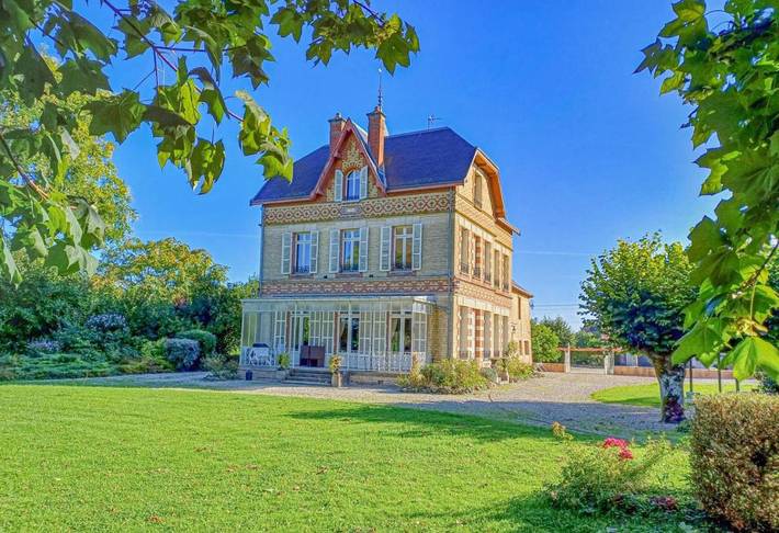 Location de vacances pour 12 personnes, avec Terrasse et Jardin dans Les Bordes Aumont