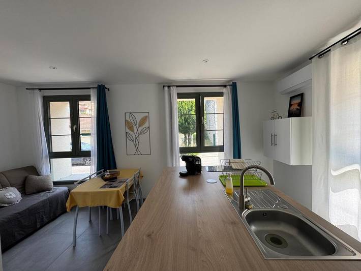 Gîte pour 4 personnes, avec jardin et vue à Morestel - 3