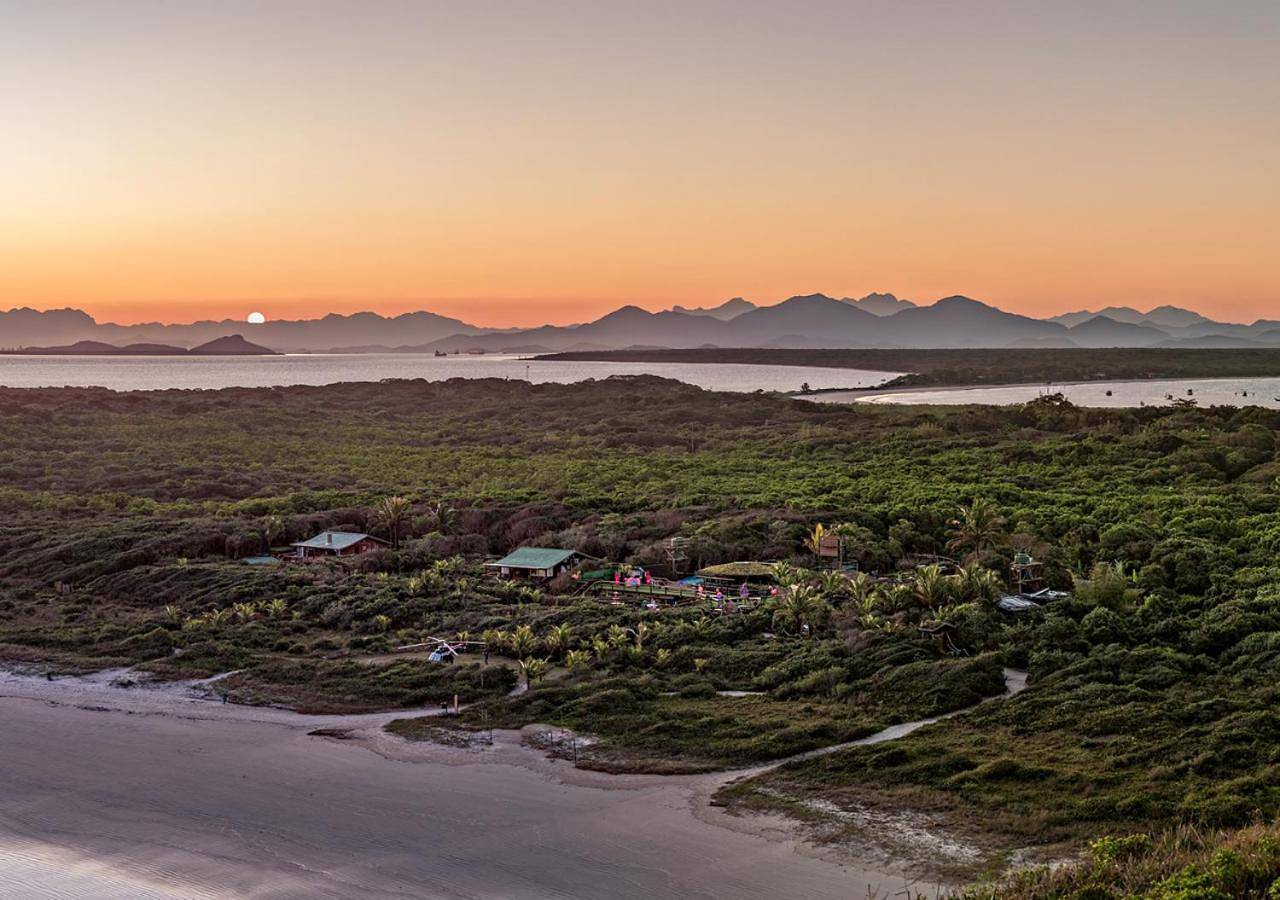 Grajagan Surf Resort in Paranaguá, Paraná