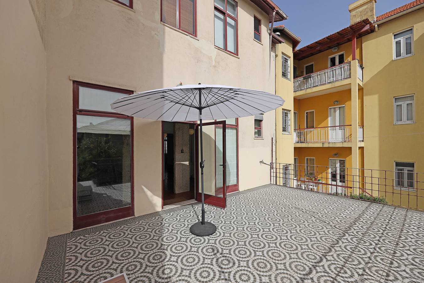 Ganze Wohnung, Flh Porto Classic Apartment with Terrace & Parking in Cedofeita, Porto