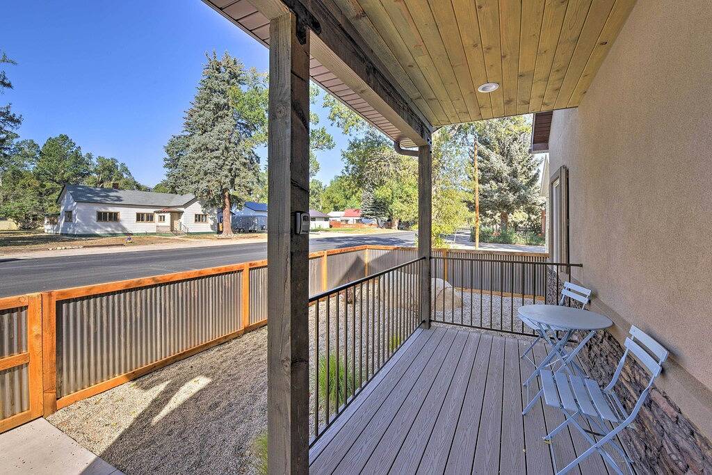 Buena Vista Home mit zentraler Klimaanlage, 1 Block zur Main St in Buena Vista, Chaffee County