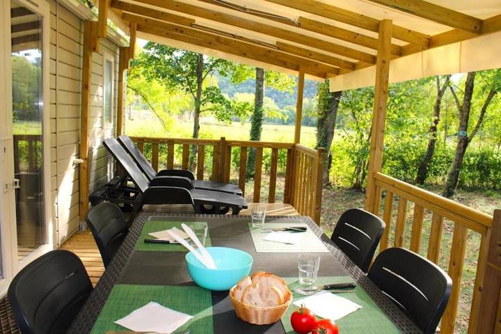 Location de vacances pour 4 personnes, avec piscine à Belmont-sur-Rance - 2