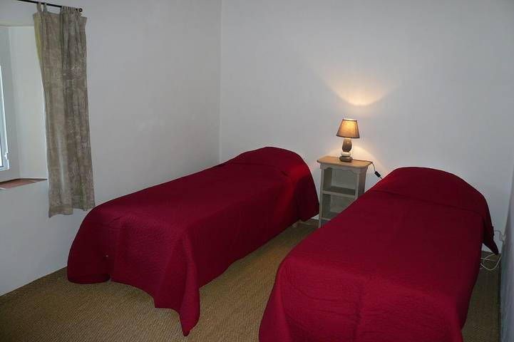 Location de vacances pour 4 personnes, avec jardin à Gargas - 2