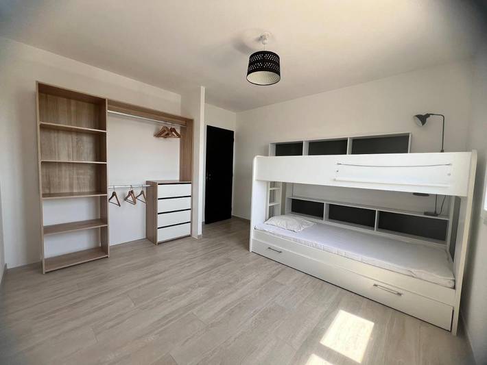 Location de vacances pour 8 personnes, avec piscine et terrasse à Saint-Geniès-de-Malgoirès - 4