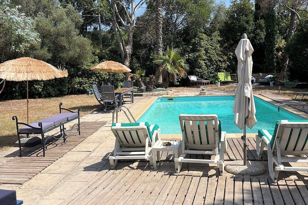 Cassis seasonal rental House with pool and garden in Cassis, Nationalpark Calanques