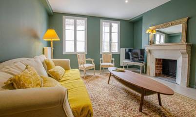 Location de vacances pour 15 personnes, avec jardin et terrasse dans Neuville-sur-Seine