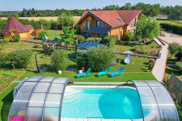 Maison d’hôte pour 2 personnes, avec Balcon et Jacuzzi ainsi que Terrasse et Jardin