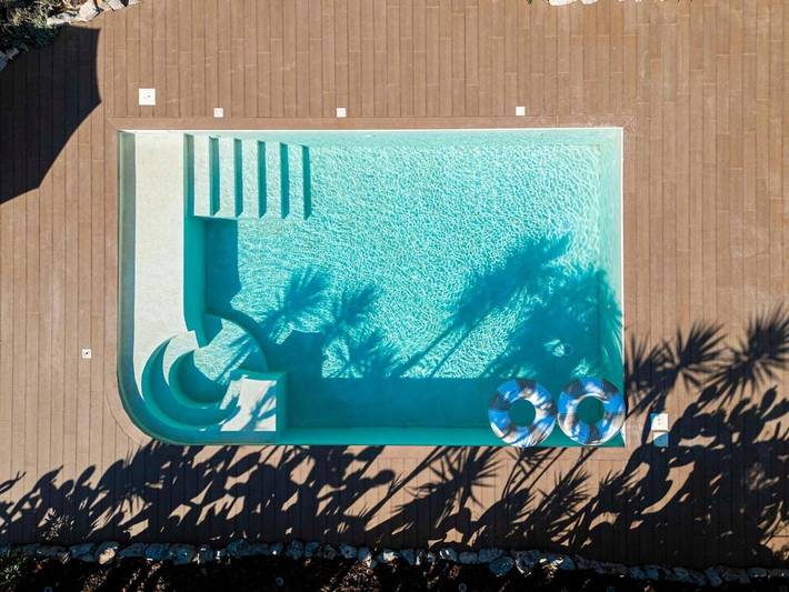 Casa vacanza per 4 persone, con Giardino e Piscina a Certosa