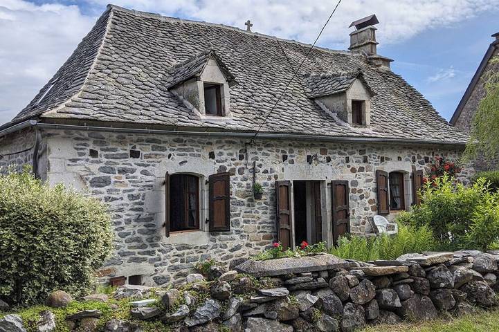 Location de vacances pour 5 personnes, avec jardin et balcon à Valette