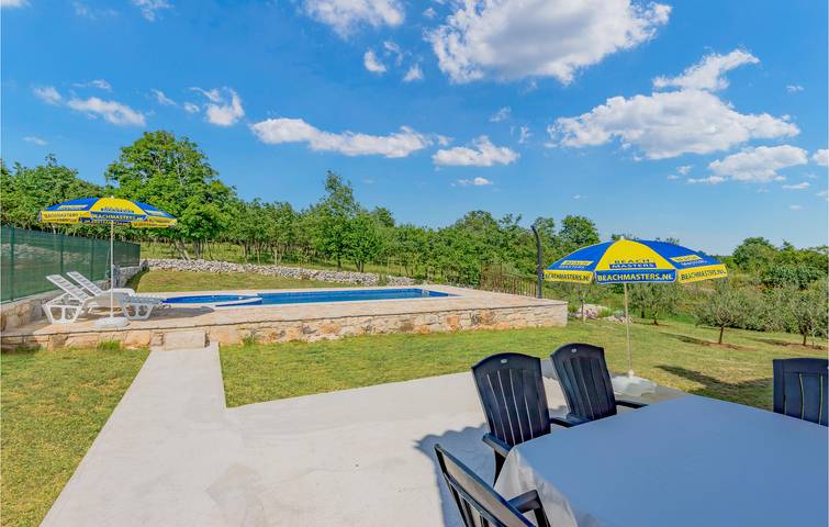 Ferienhaus für 4 Personen, mit Terrasse und Pool in Zentralistrien - 4