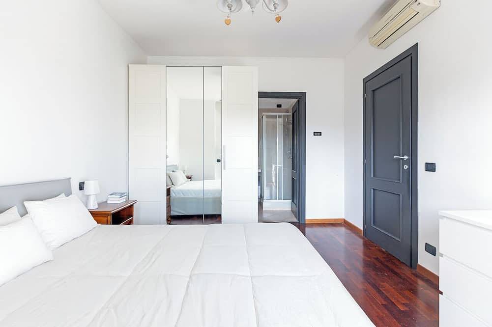 Apartamento entero, Penthouse with panoramic views 10 minutes from Rome  in Fiumicino, Provincia de Roma