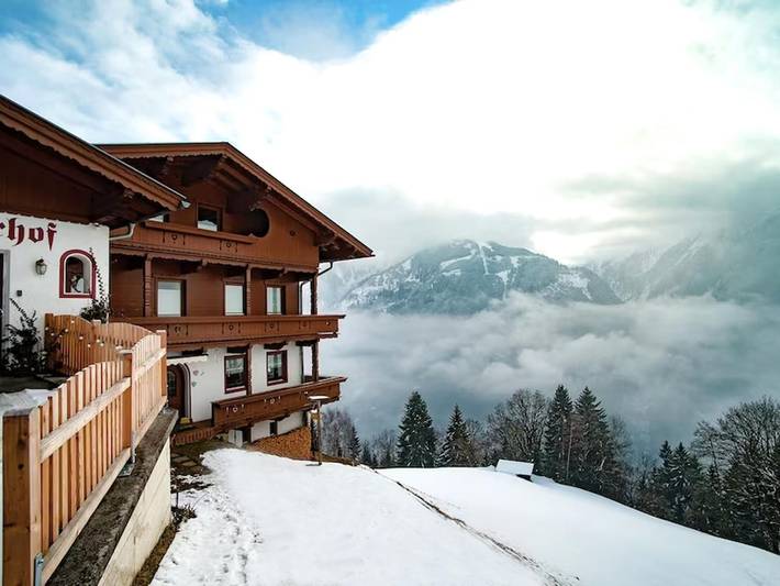 Hütte für 8 Personen, mit Balkon in Finkenberg