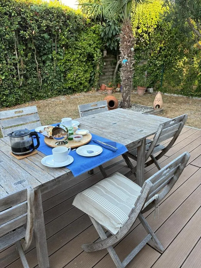 Alojamiento y desayuno para 2 personas, con jardín y terraza - 1