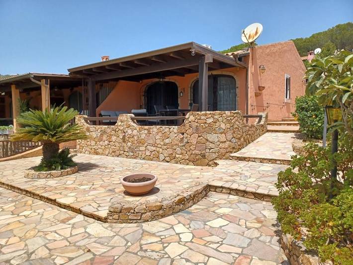 Casa vacanza per 5 persone, con piscina e panorama nonché giardino - 1