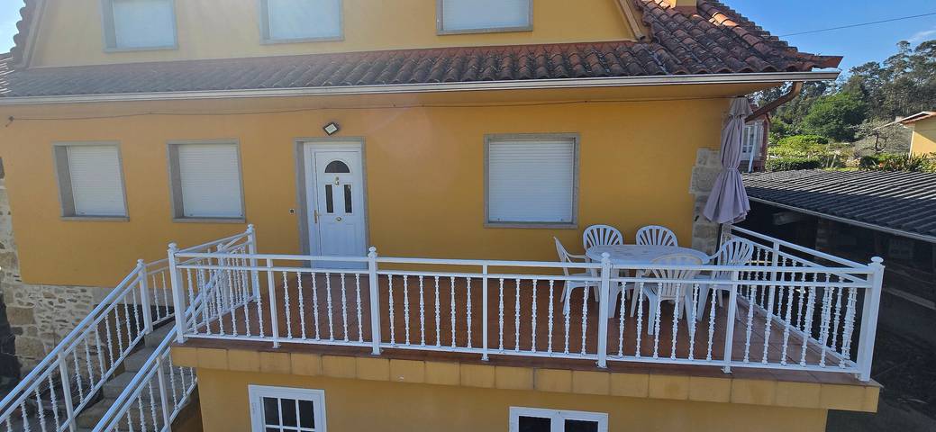 Casa Puntal with Mountain Views, Shared Pool, and Wi-Fi in O Rosal, Pontevedra Province