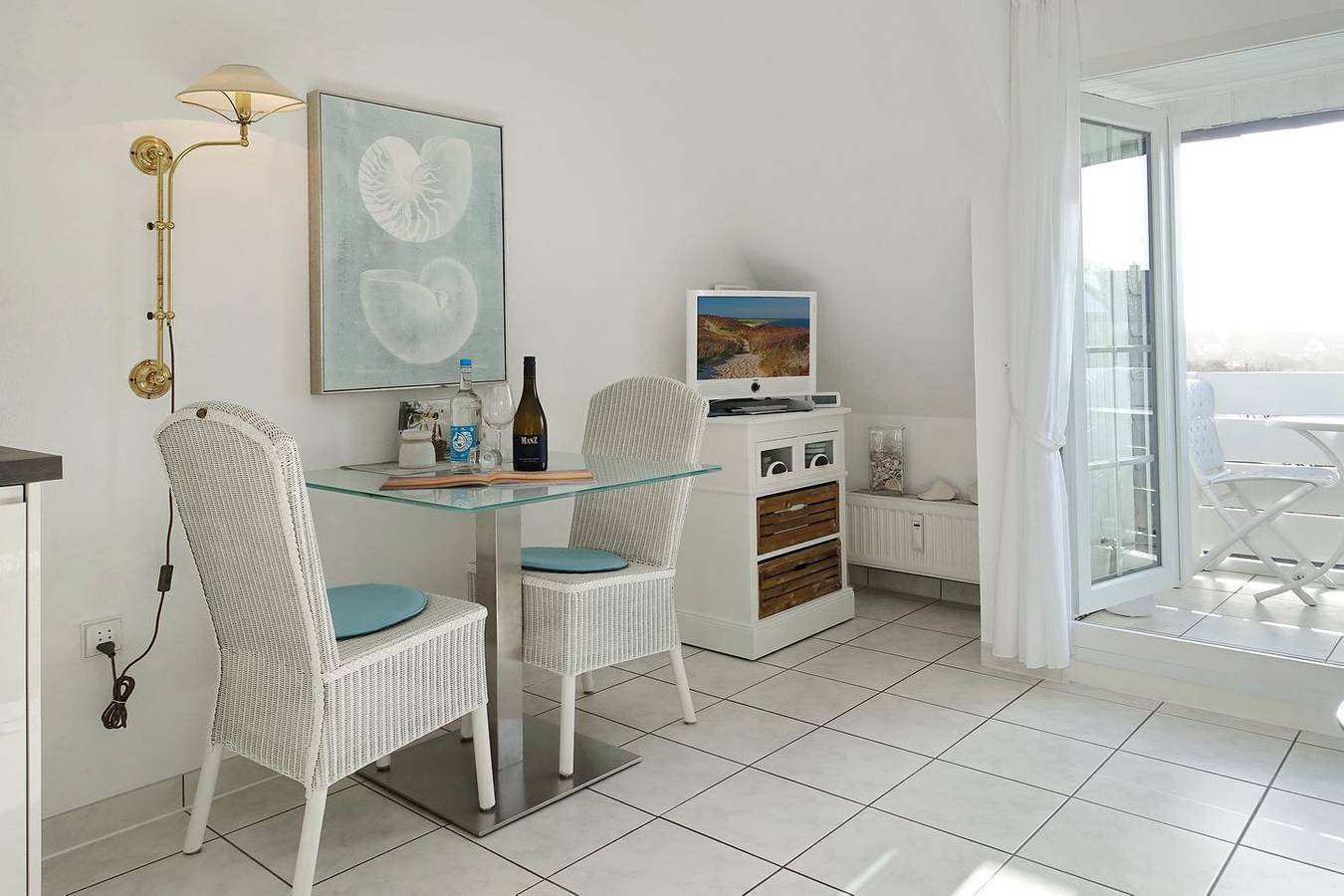 Ganze Wohnung, Wohlfühl-Appartement in bester Lage. Nur wenige Meter zum Strand. in Wenningstedt, Sylt