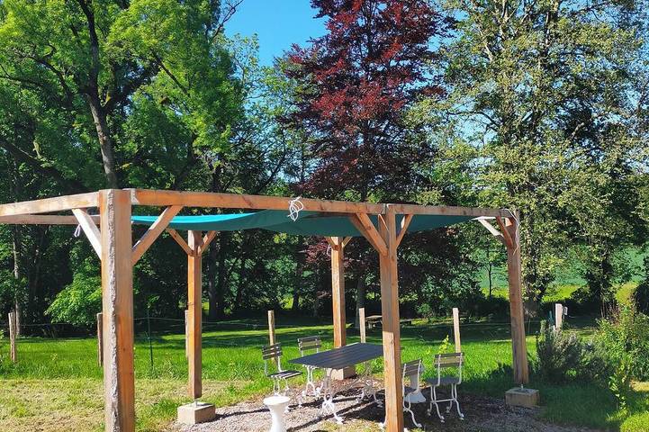 Chambre d’hôte pour 9 personnes, avec jardin dans le Jura - 3