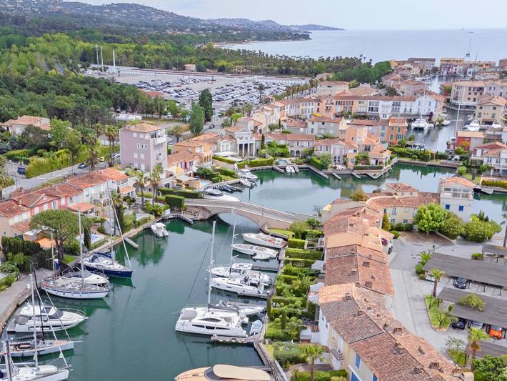 Vacation rental for 2 people, with Yard in Grimaud