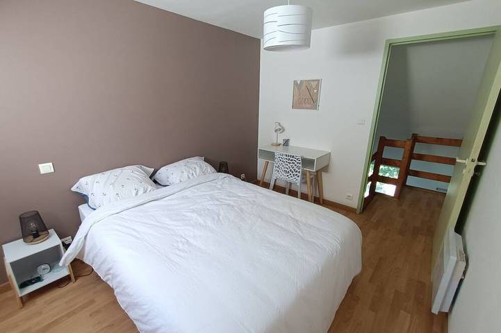 Gîte pour 4 personnes à Salles-Curan - 2